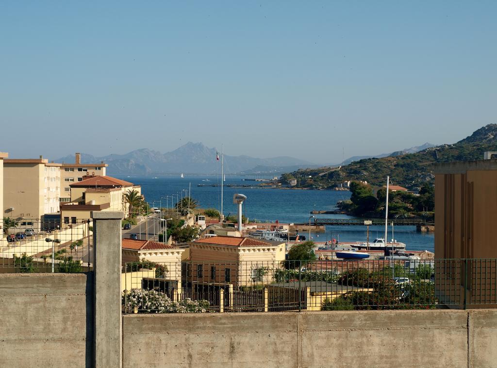 Hotel La Conchiglia La Maddalena  Ngoại thất bức ảnh